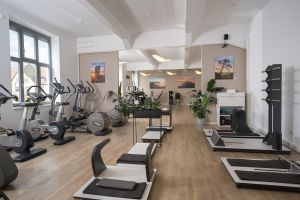 Trainingsraum groß Physiotherapie Gesundheitswerkstatt Speyer